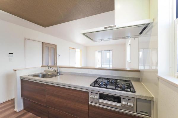 富士見市羽沢1丁目　新築一戸建て キッチン