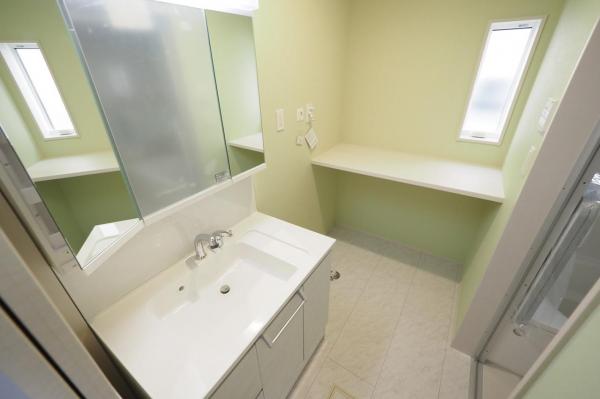 小平市学園西町2丁目　新築一戸建て 脱衣所