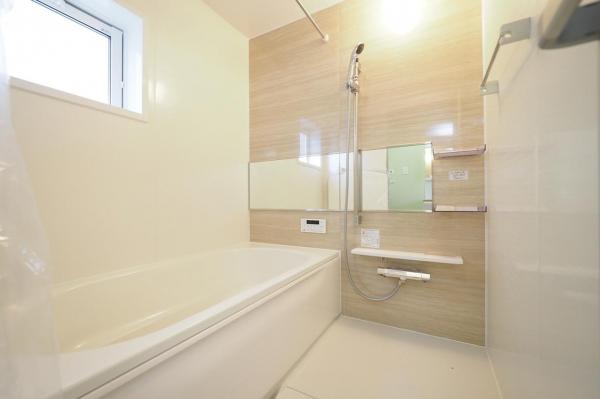 小平市学園西町2丁目　新築一戸建て 浴室