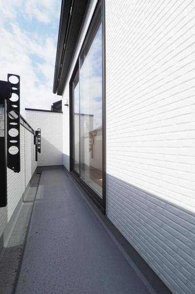 小平市学園西町2丁目　新築一戸建て バルコニー