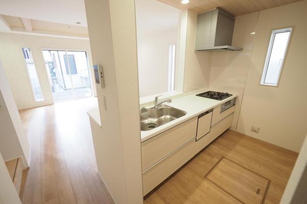 小平市学園西町2丁目　新築一戸建て キッチン