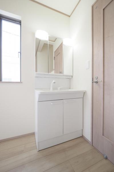 志木市本町3丁目　新築一戸建て 洗面化粧台