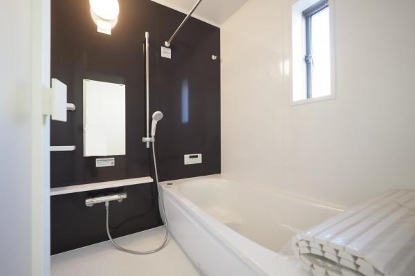 入間市鍵山２丁目　新築一戸建て 浴室