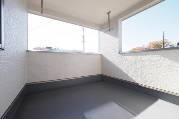 入間市鍵山２丁目　新築一戸建て バルコニー