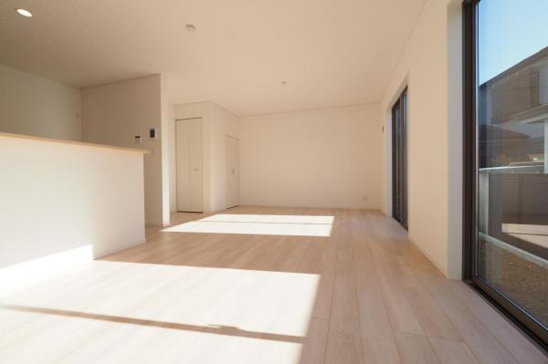 入間市鍵山２丁目　新築一戸建て リビングダイニング