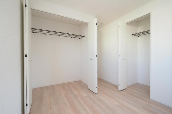 入間市大字新光　新築一戸建て 収納