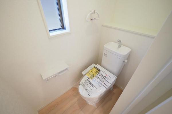 入間市大字新光　新築一戸建て トイレ