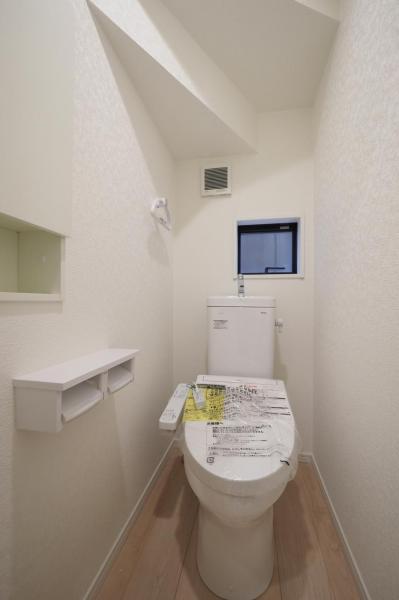 小平市鈴木町1丁目　新築一戸建て トイレ