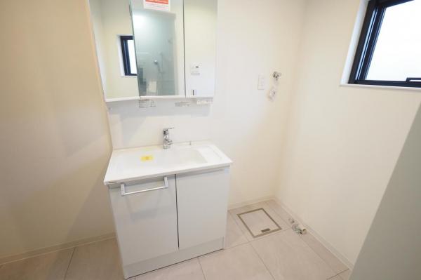 志木市本町2丁目　中古一戸建て 洗面化粧台