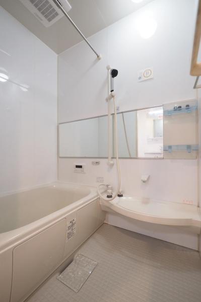 志木市本町2丁目　中古一戸建て 浴室