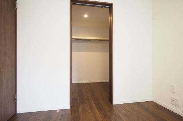 志木市本町2丁目　中古一戸建て ウォークインクローゼット