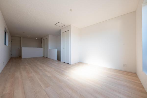 飯能市川寺　新築一戸建て リビングダイニング