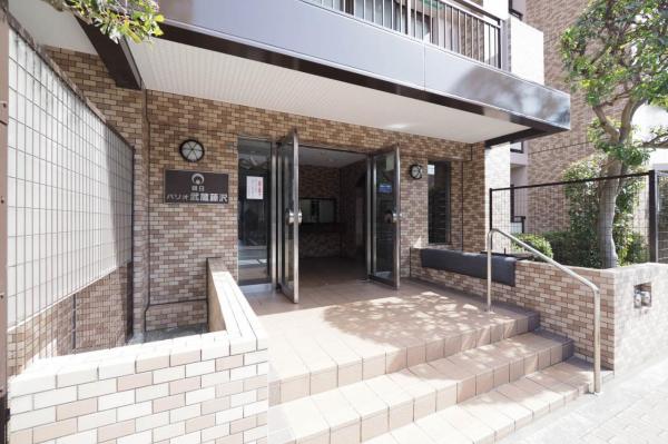 朝日パリオ武蔵藤沢 エントランス（外）