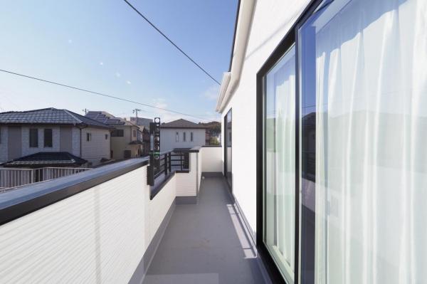 狭山市柏原　新築一戸建て　　 バルコニー
