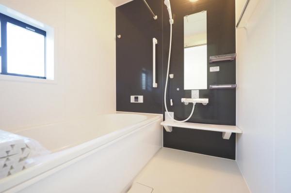 狭山市柏原　新築一戸建て　　 浴室
