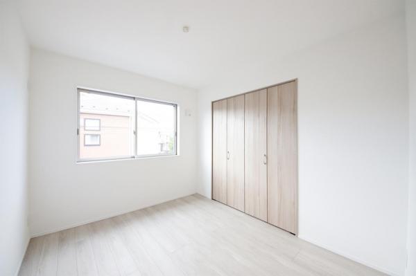 所沢市向陽町　新築一戸建て 洋室