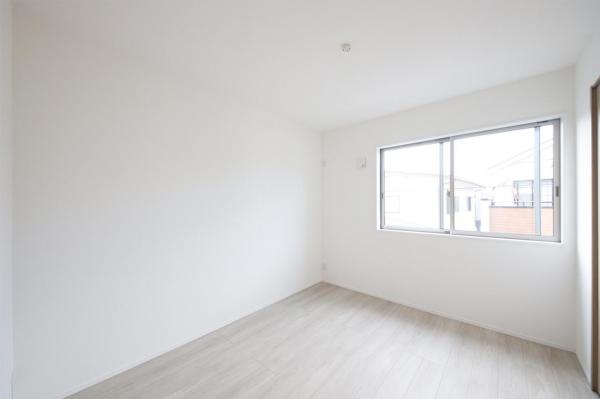 所沢市向陽町　新築一戸建て 洋室