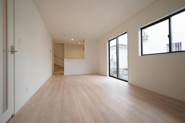 ～早春感謝！価格格変更物件～　新座市畑中2丁目　新築一戸建て 