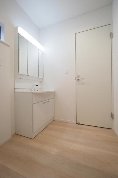 ～早春感謝！価格格変更物件～　新座市畑中2丁目　新築一戸建て 