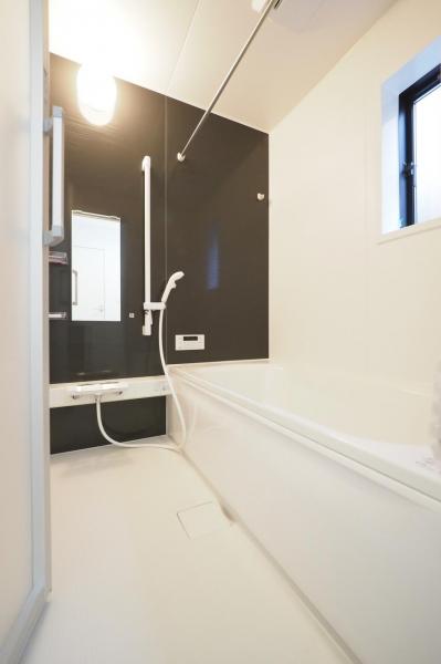 ～早春感謝！価格格変更物件～　新座市畑中2丁目　新築一戸建て 