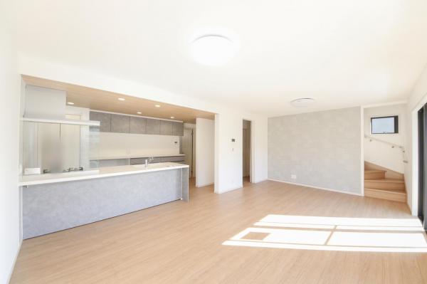 所沢市山口　新築一戸建て リビングダイニング