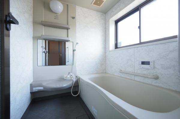 狭山市広瀬台3丁目　中古一戸建て 浴室