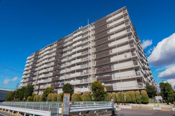 コンドミニアム坂戸　3階 外観写真