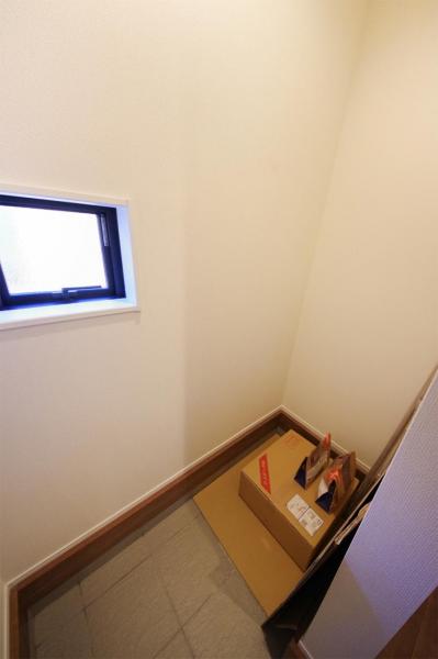 ～早春感謝！価格変更物件～　富士見市羽沢3丁目　新築一戸建て 玄関