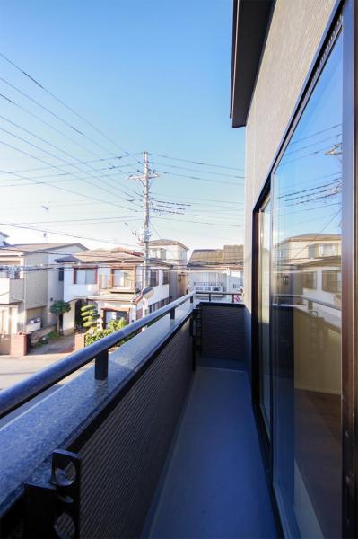 ～早春感謝！価格変更物件～　富士見市羽沢3丁目　新築一戸建て バルコニー