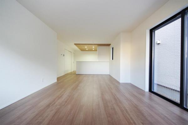 ～早春感謝！価格変更物件～　富士見市羽沢3丁目　新築一戸建て リビング