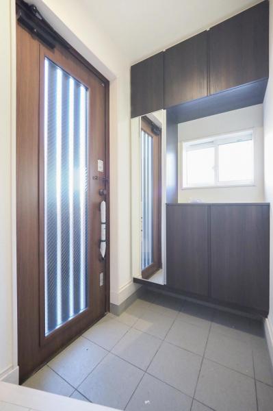 東村山市恩多町3丁目　新築一戸建て 玄関