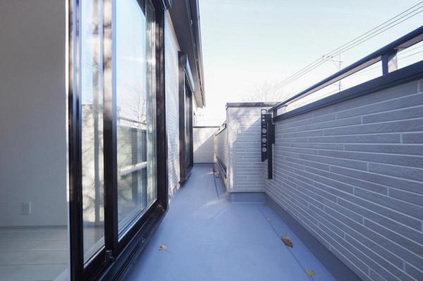 東村山市恩多町3丁目　新築一戸建て バルコニー