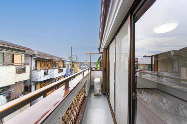 【10/18価格改定・新生活応援キャンペーン・ご成約で100万円キャッシュバック♪】ふじみ野市鶴ケ舞1丁目　中古一戸建て バルコニー