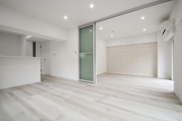 西高島平スカイハイツ　1階 