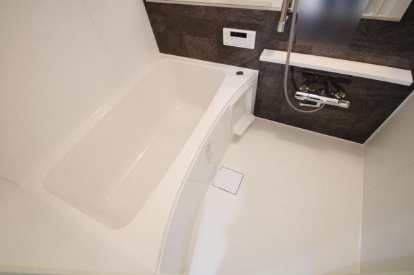 西高島平スカイハイツ　1階 