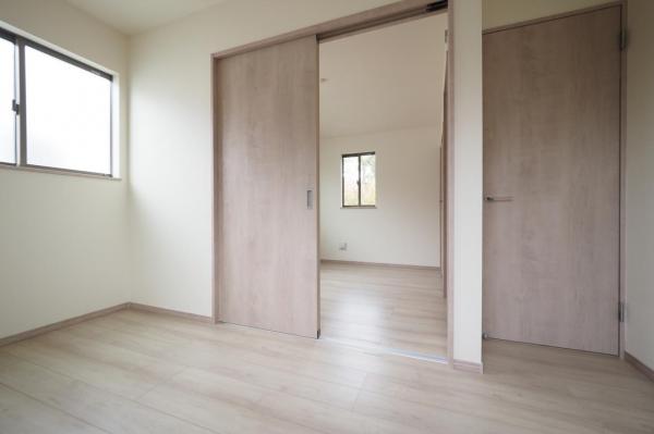 所沢市若狭4丁目　新築一戸建て 洋室