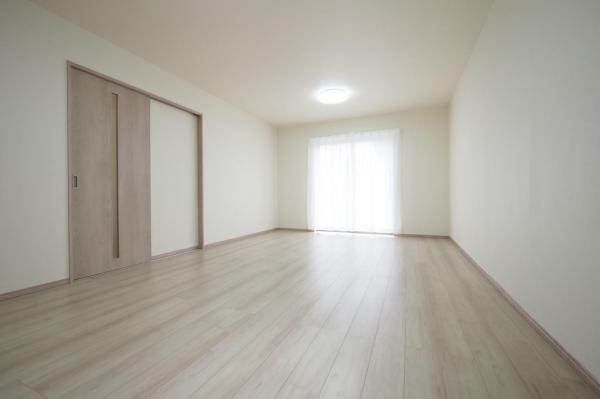 所沢市若狭4丁目　新築一戸建て リビング