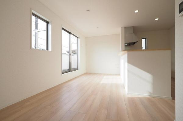 西東京市芝久保町1丁目　新築一戸建て (現況)外観写真