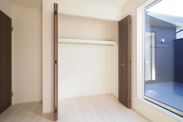 【建物完成！見学可】川越市小室　新築一戸建て 収納