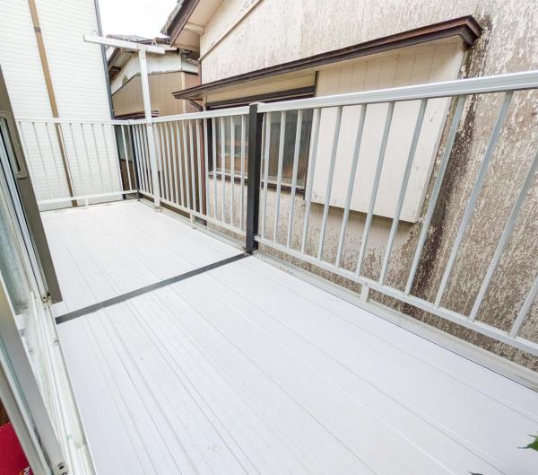 やすらぎの家　リノベ戸建て　志木 バルコニー