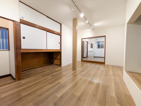 やすらぎの家　リノベ戸建て　志木 リビング