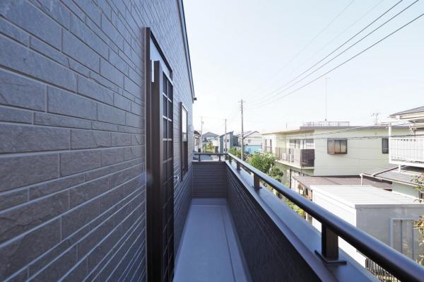 川越市下広谷　新築一戸建て バルコニー