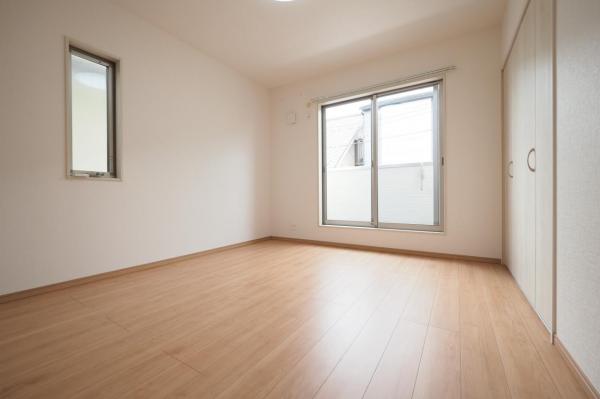 狭山市広瀬東4丁目　中古一戸建て 寝室