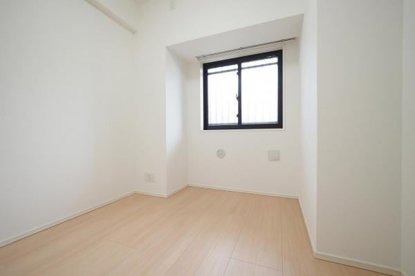 プレシス所沢元町　2階 洋室