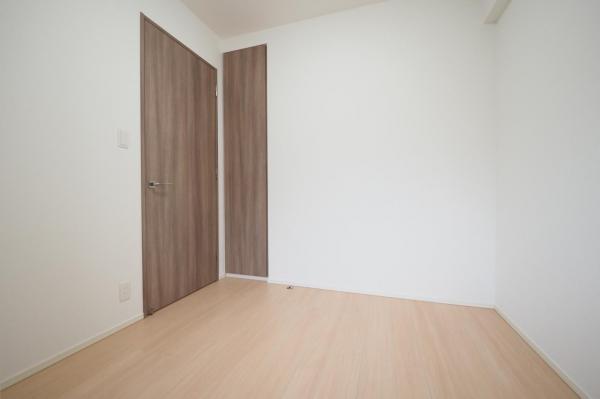 プレシス所沢元町　2階 洋室