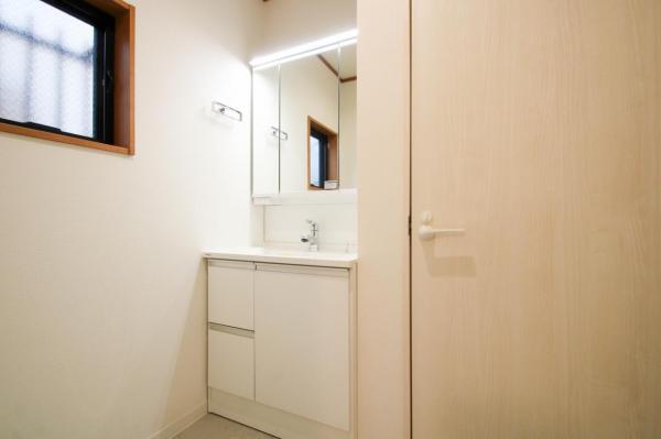 練馬区南大泉4丁目　中古一戸建て ランドリースペース