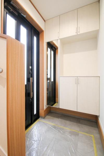 練馬区南大泉4丁目　中古一戸建て 玄関