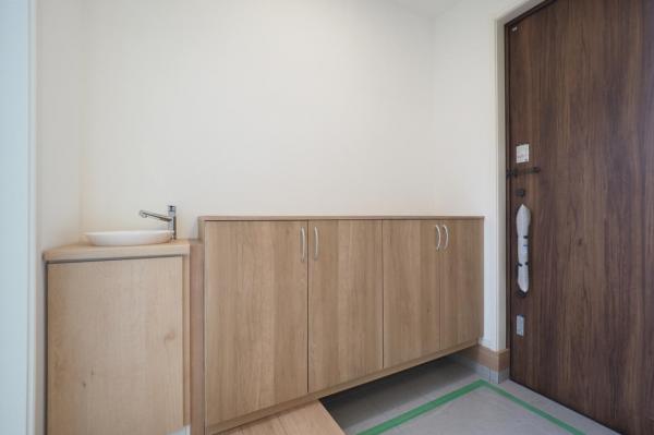 所沢市上新井2丁目　新築一戸建て 玄関