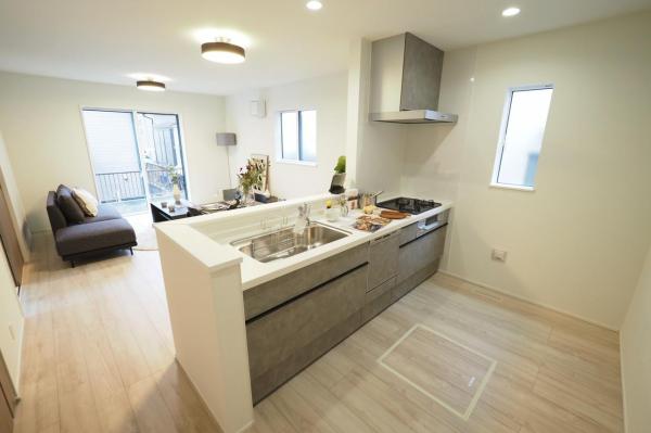 狭山市入間川２丁目　新築一戸建て キッチン