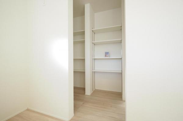 狭山市笹井２丁目　新築一戸建て 収納